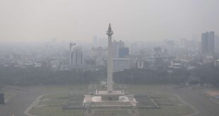 Mengatasi Polusi Udara di Jakarta: Jokowi Pertimbangkan Model Kerja Hybrid
